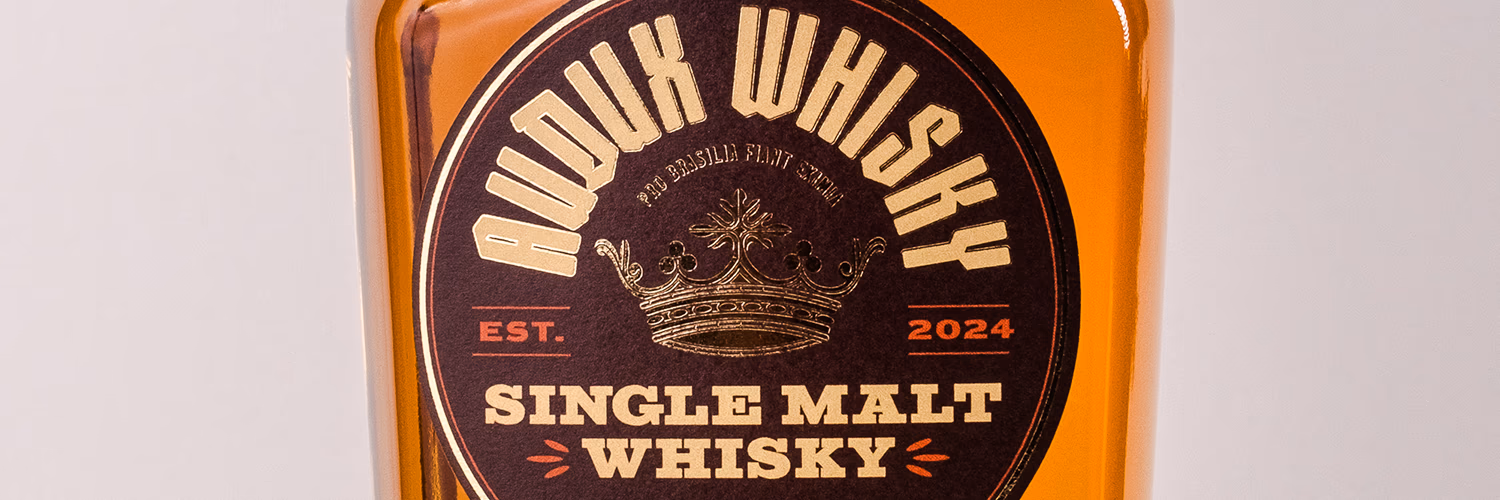 audux whisky — processo e resultado por Victor Tognollo (imagem 1)