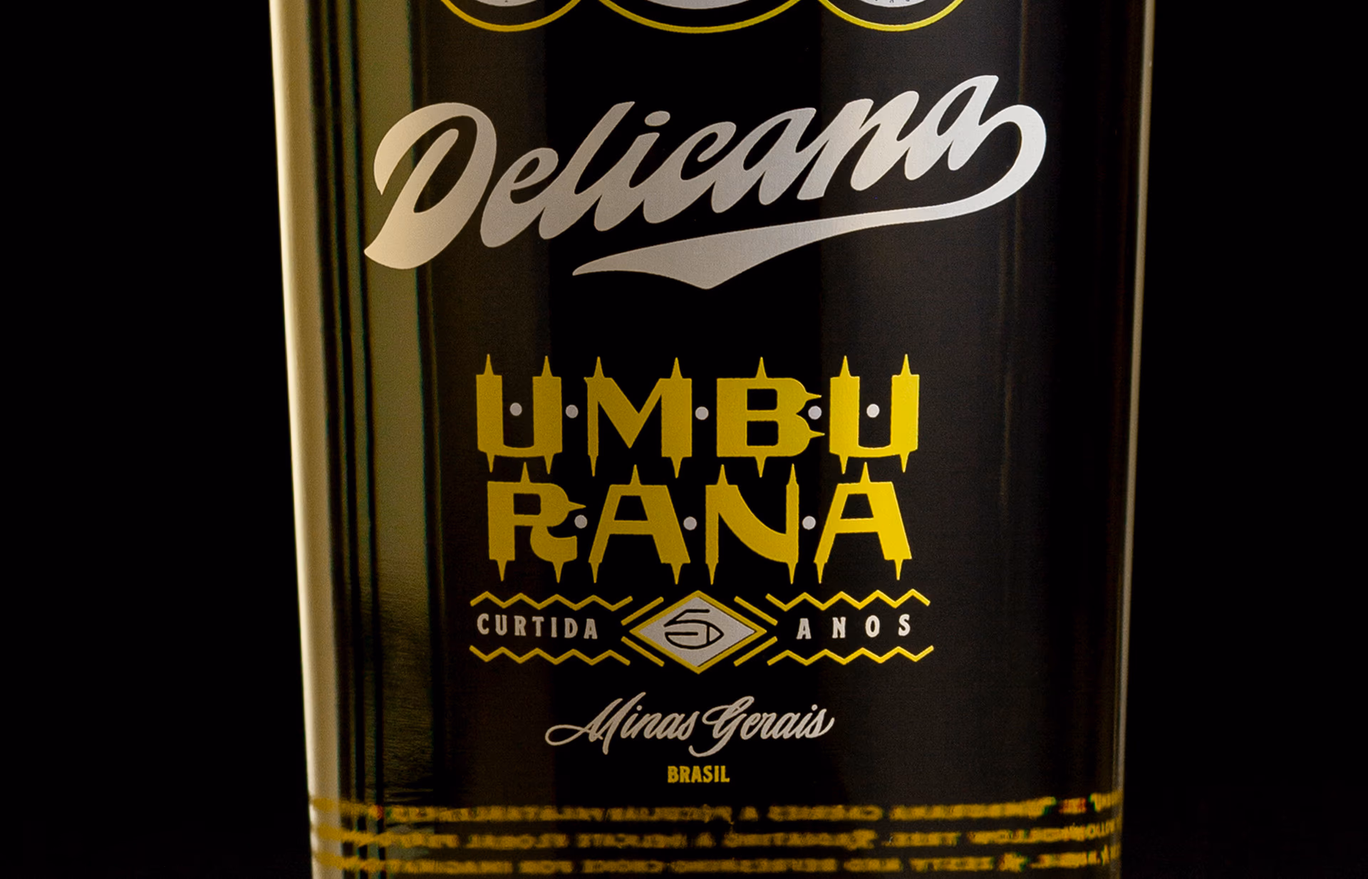 cachaca delicana — processo e resultado por Victor Tognollo (imagem 32)